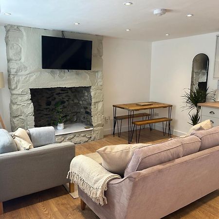 Cosy Modern Miners Cottage Llanllechid Exteriér fotografie